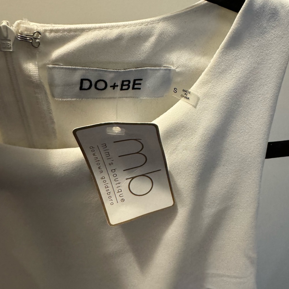 DO-BE White Ruffle Romper - Picture 5 of 7